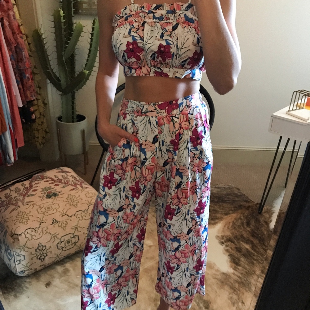Two Piece Floral Crop and Capri Set